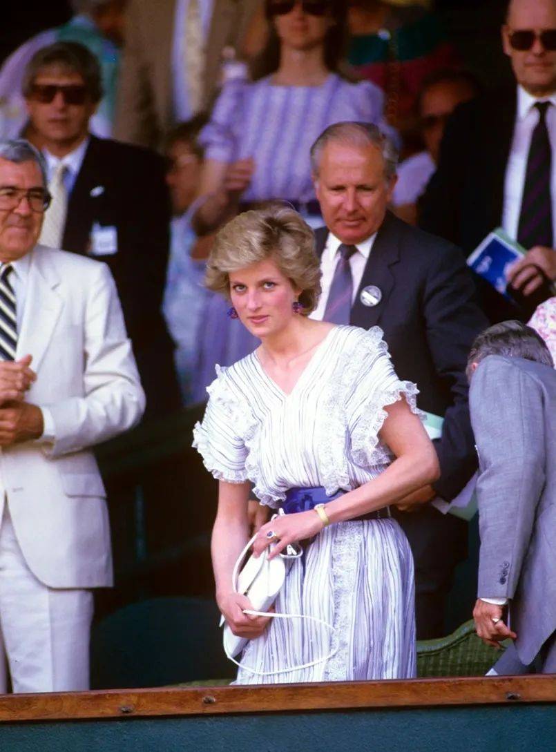 体育省直机关网球比赛挥拍开赛